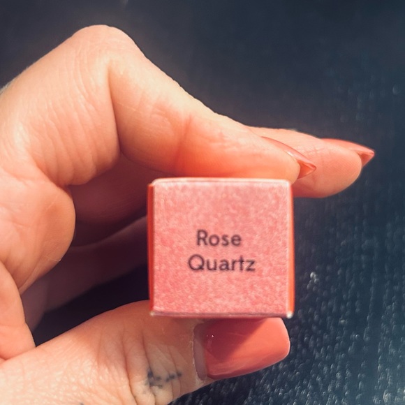 Liquid eyeshadow - Picture 2 of 3